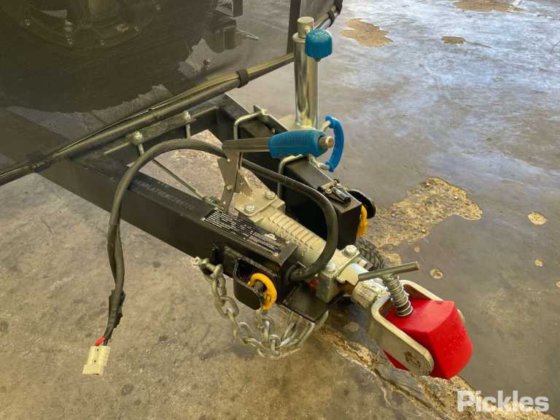 2023 白金通用 S4