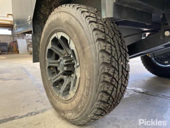 2023 白金通用 S4