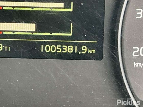 2020年式ボルボFM500