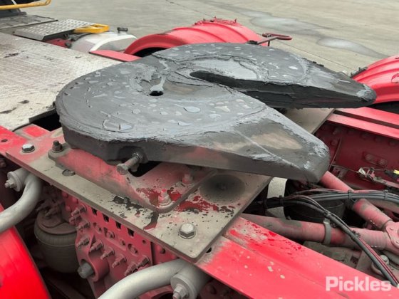 2020年式ボルボFM500