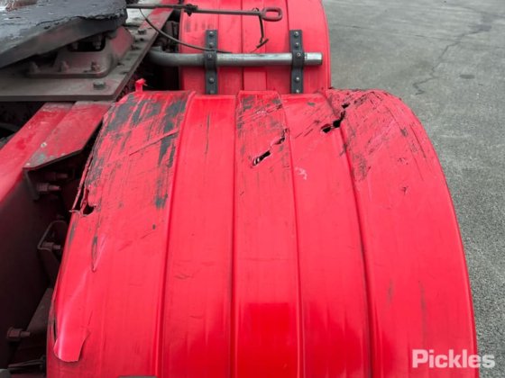 2020年式ボルボFM500