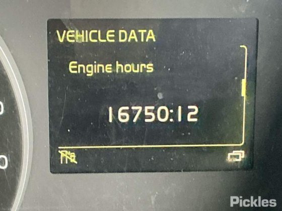 2020年式ボルボFM500