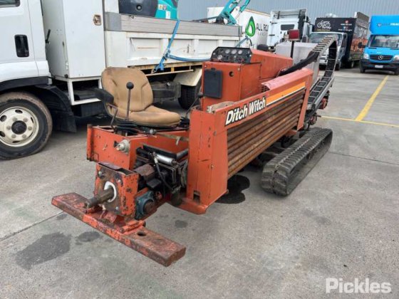 Ditch Witch JT820