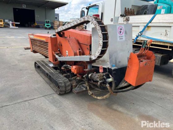 Ditch Witch JT820
