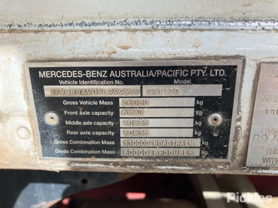 2008年式フレイトライナーCST120