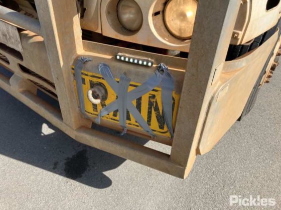 2008年式フレイトライナーCST120