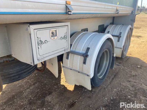 2005年式スローンビルト トレーラー タンデム