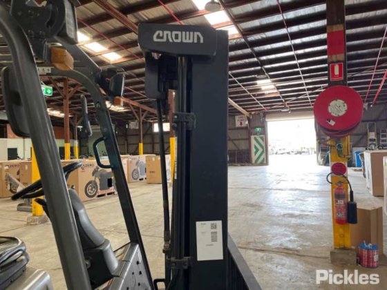 2006年式クラウンCG18S-2