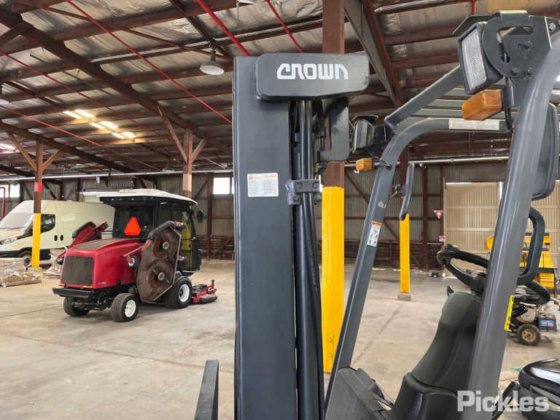 2006年式クラウンCG18S-2