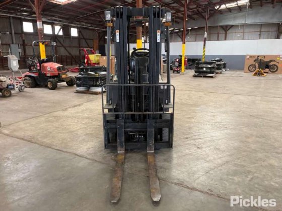 2006年式クラウンCG18S-2