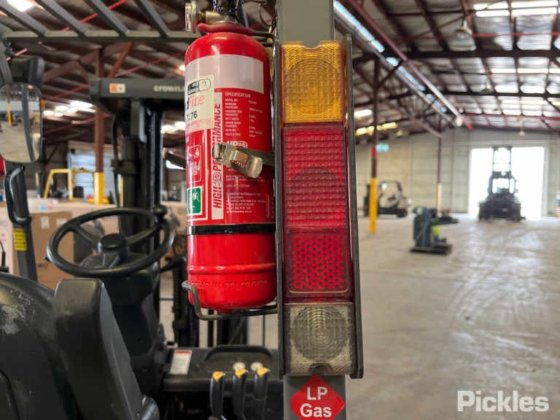 2006年式クラウンCG18S-2