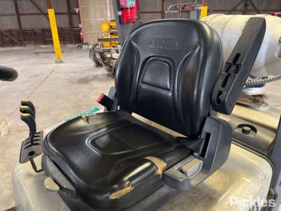 2006年式クラウンCG18S-2