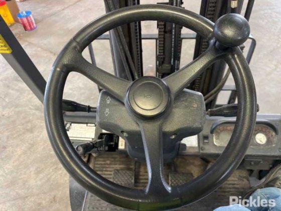 2006年式クラウンCG18S-2