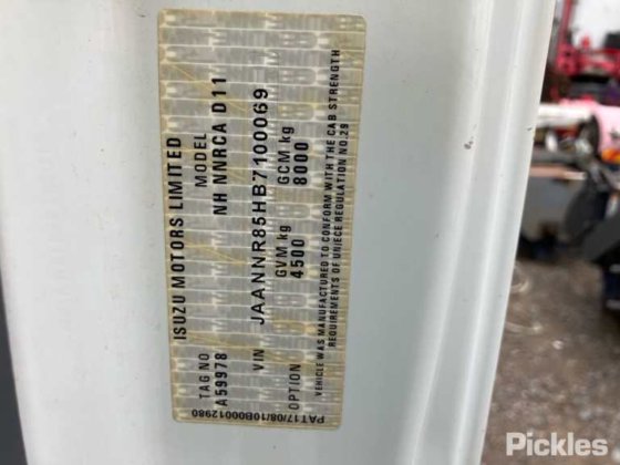 2011款五十铃NNR 200