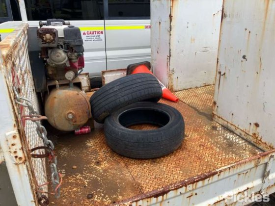 2011款五十铃NNR 200