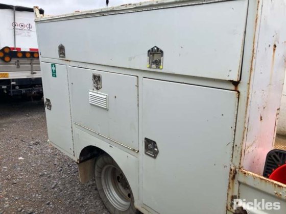 2011款五十铃NNR 200