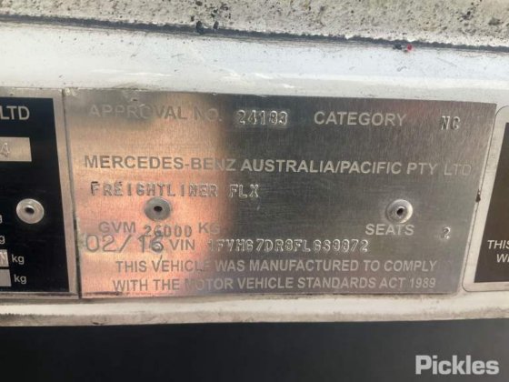 2016年式フレイトライナー FLX コロナド 114