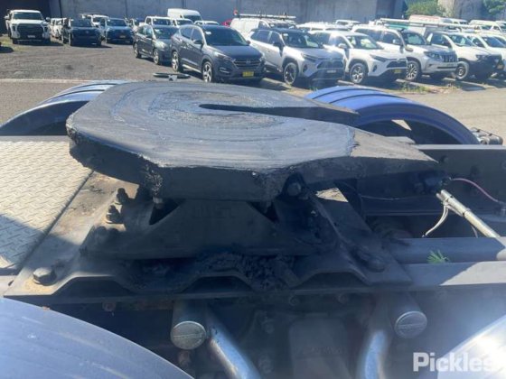 2016年式フレイトライナー FLX コロナド 114