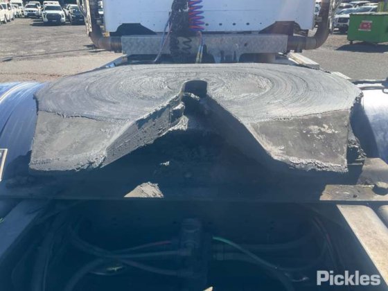 2016年式フレイトライナー FLX コロナド 114