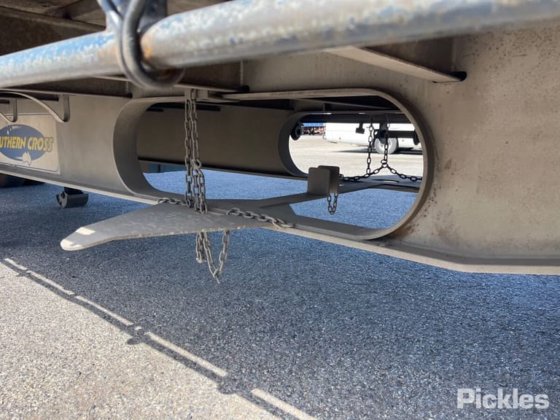 2000年式 サザンクロス トレーラー スタンダード トライアクスル