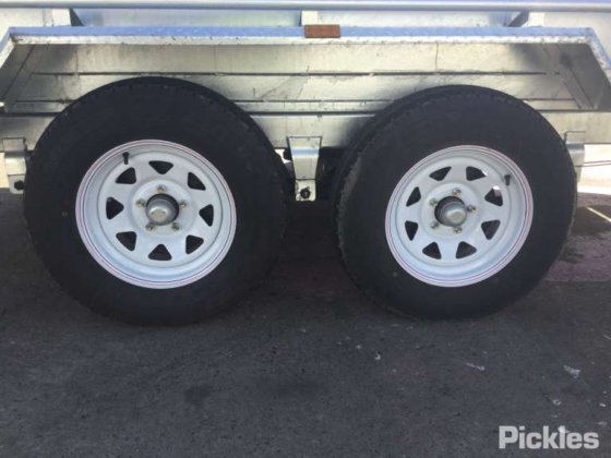 2025 绿色有限公司