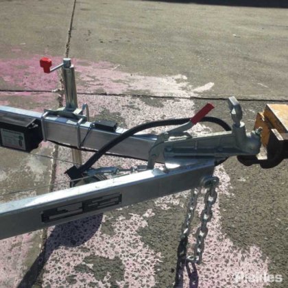 2025 绿色有限公司