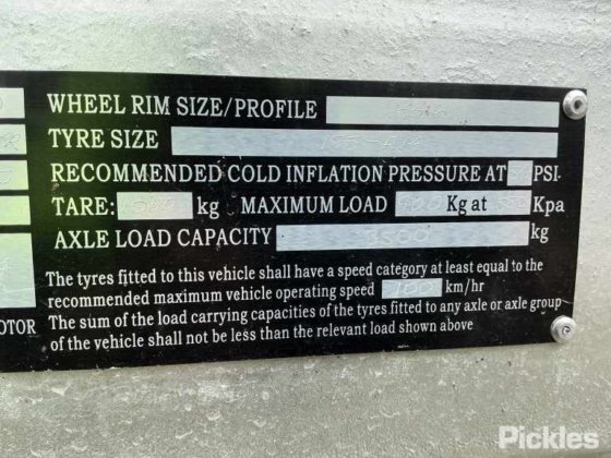 2025 绿色有限公司