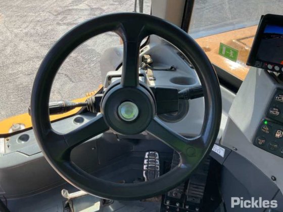 2014年式キャタピラー 627K