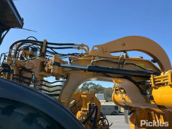 2014年式キャタピラー 627K