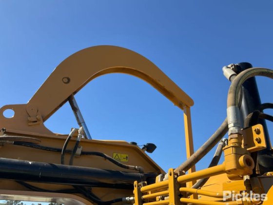 2014年式キャタピラー 627K