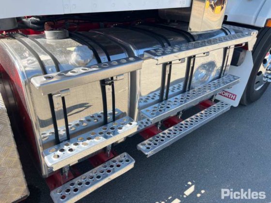 2015款肯沃斯T409