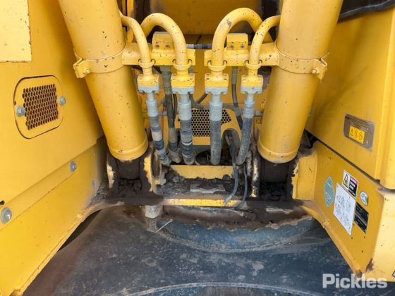 2018年小松PC228USLC-11