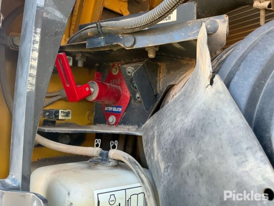 2018年小松PC228USLC-11