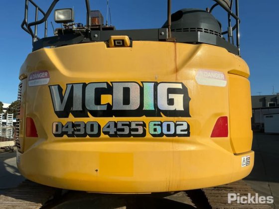 2018年小松PC228USLC-11