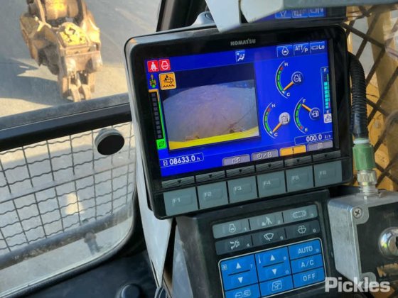 2018年小松PC228USLC-11