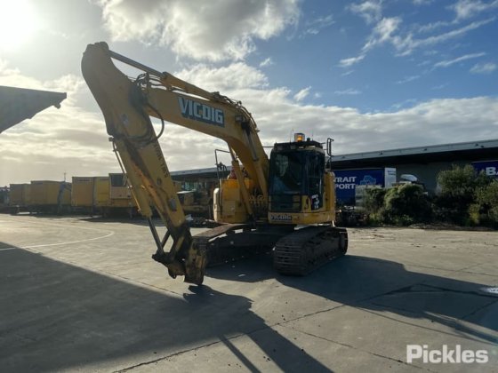 2018年小松PC228USLC-11