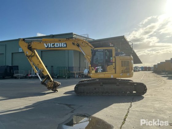 2018年小松PC228USLC-11