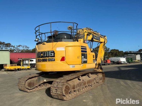 2018年小松PC228USLC-11