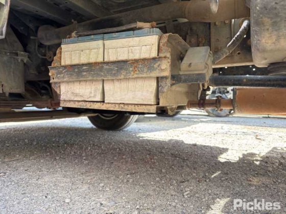 2002年式 三菱キャンター