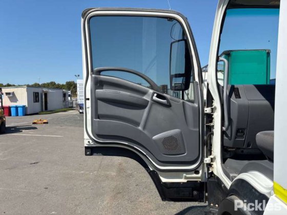 2017款五十铃FRR 110-260