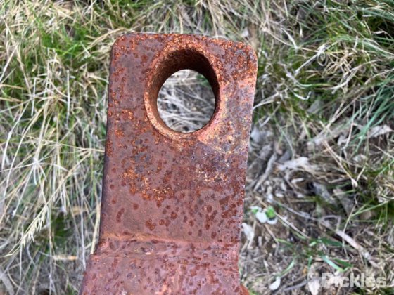 国际 2-11 松土机 - 25Tyne。