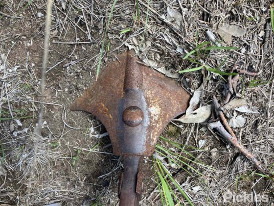 国际 2-11 松土机 - 25Tyne。