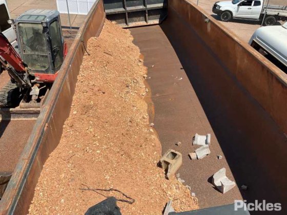 2018 Tristar 后翻斗车