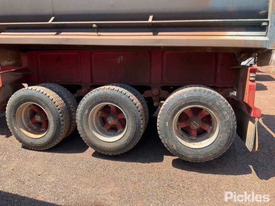 2018 Tristar 后翻斗车