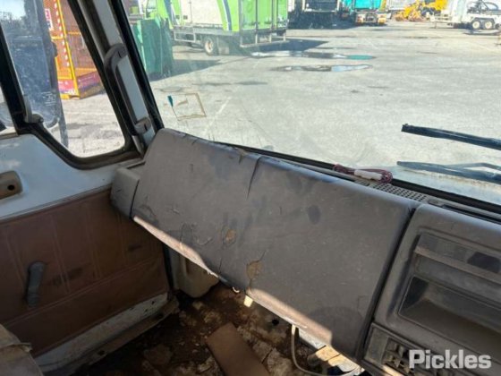 1986年式 日野 FF172