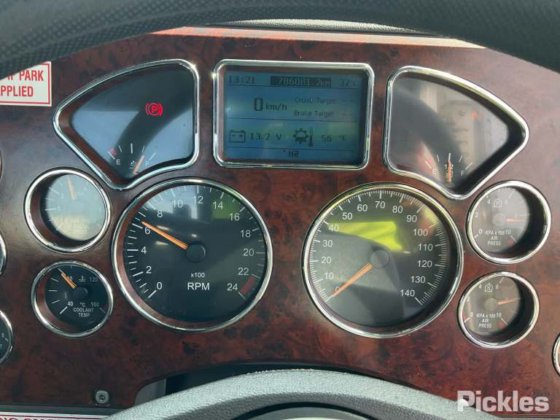 2018年麦克花岗岩