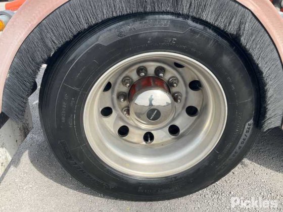 2018年麦克花岗岩