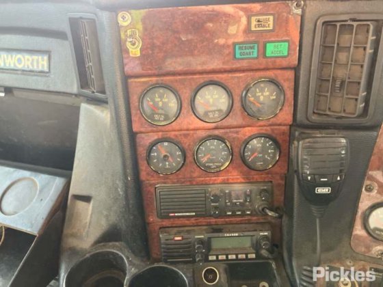 2003年肯沃斯T404