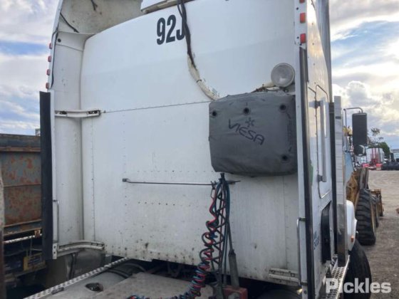 2003年肯沃斯T404