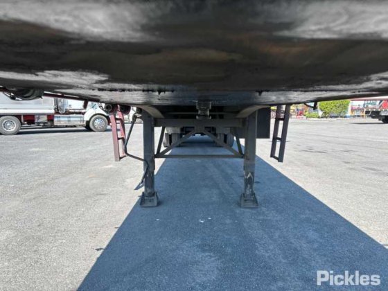 2011年OPhee三轴半挂车